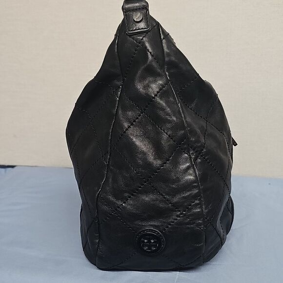 TORY BURCH QUILTED CHAIN SHOULDER BAG BFPM-07-148 - Picture 4 of 8